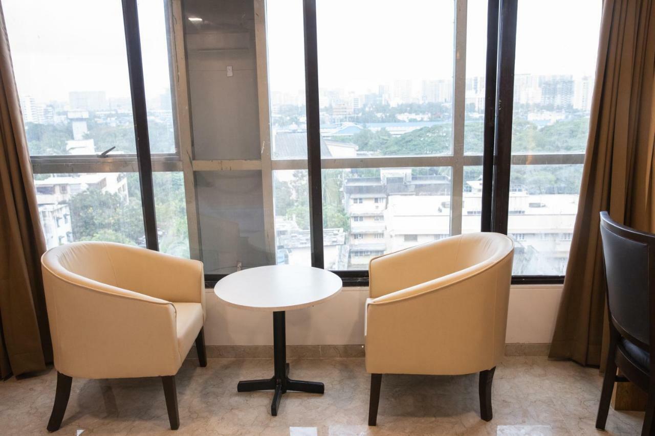 Hotel Grace Galaxy Mumbai Bagian luar foto